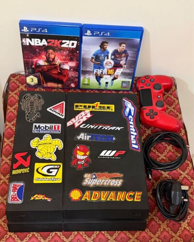 PS4