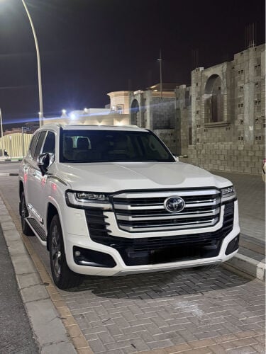 للبيع في اكس هايبرد