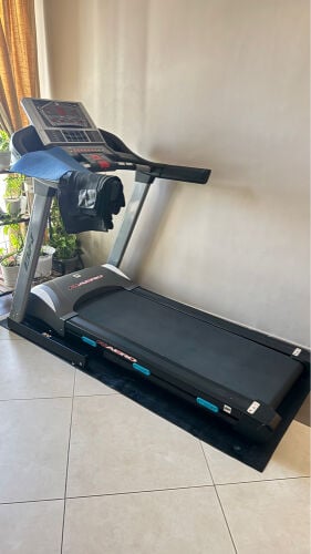 BH F5 Aero Treadmill for sale 