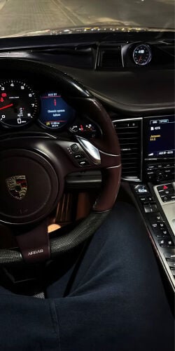 Porsche panamera S v8