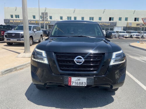 Nissan XE 2020 black 