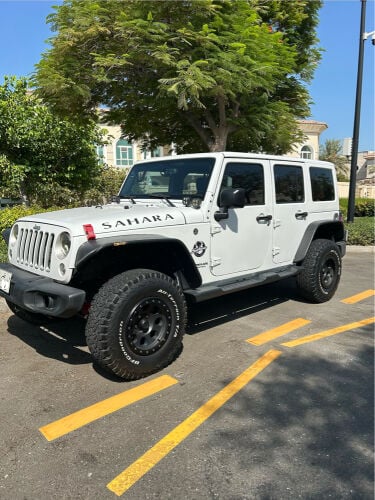 Jeep Sahara - Low milage 