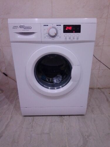 6 KG WASHING MACHINE FOR SELL.