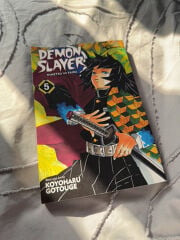 4 manga set demon slayer each is 50