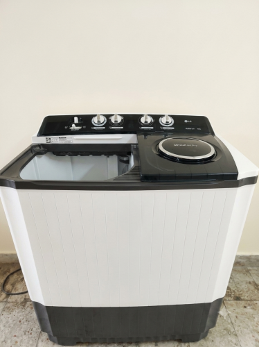 LG washing machine 13kg