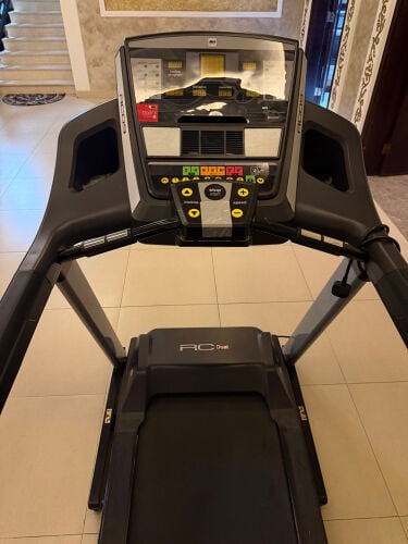 جهاز مشي رياضي 