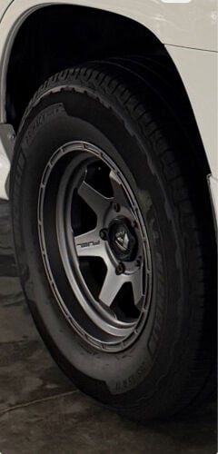 Fuel rims & tires for land cruiser 