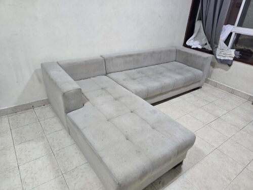 L-Shaped Sofa for Sale – Good Condi