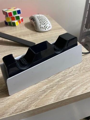 PS 5 controller charging