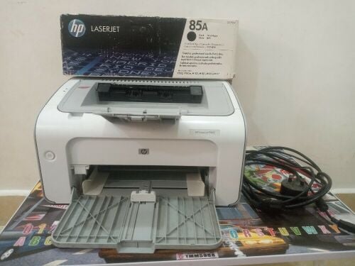 hp laserjet p1102 black and white w