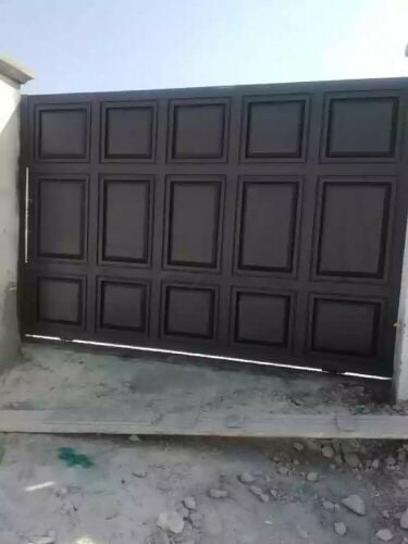 نقوم بجميع اعمال الحدادة
 تركيب ا