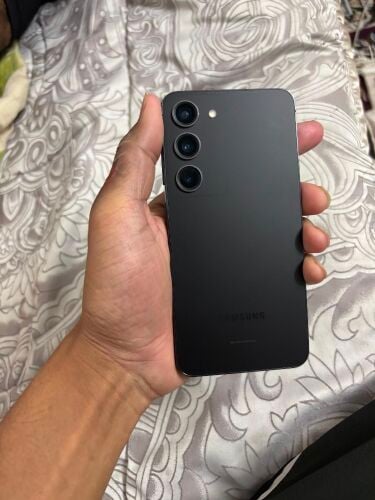 Samsung S23