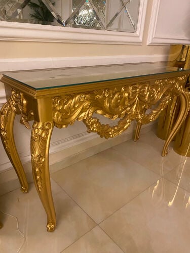 golden table 