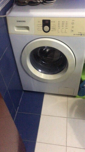 QAR 300