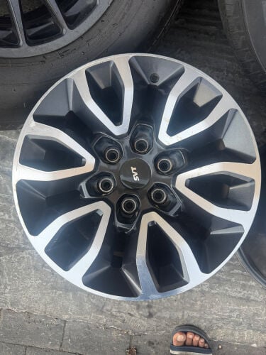 FORD RIMS size 17