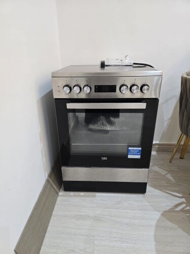 brand new cooker 