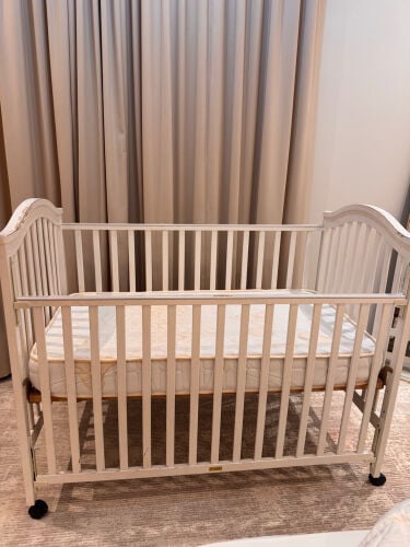 baby bed