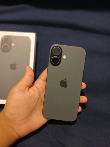 iPhone 17 - 256GB (Like New withbox