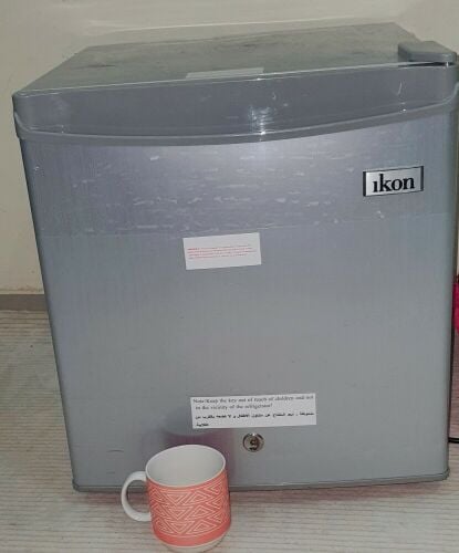 ikon mini refrigerator almost new