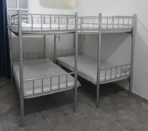 بيع سرير مفرد مع مرتبة. 30032896