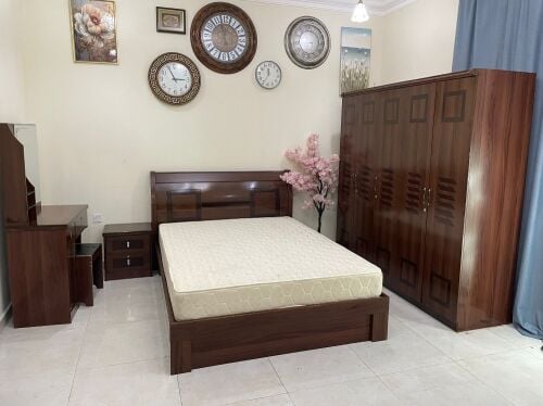 bedroom set selling