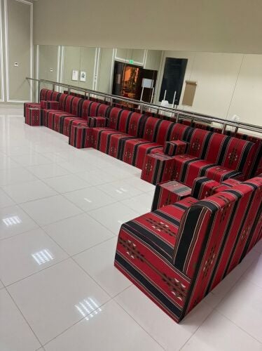 كنب سدو احمر