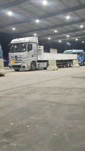 Mercedes benz actros