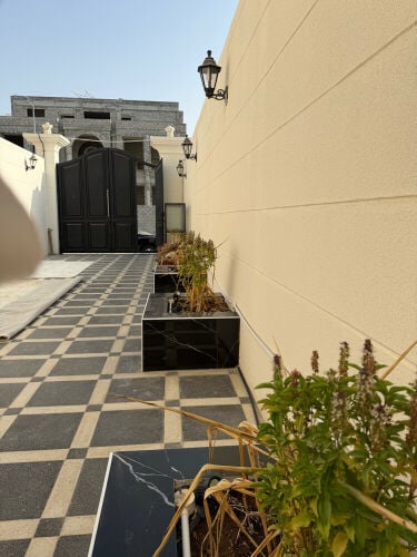 للايجار بيت ارضي روضة الجهانية