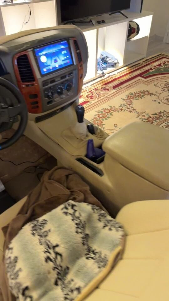 كرسي استعراض و سكان جي اكس موجود 