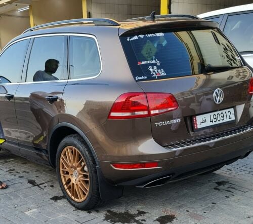 Volkswagen touareg 2012 full option