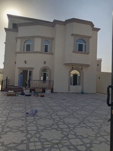 الصخامة اول ساكن إسكان