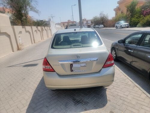nissan tidda 2008