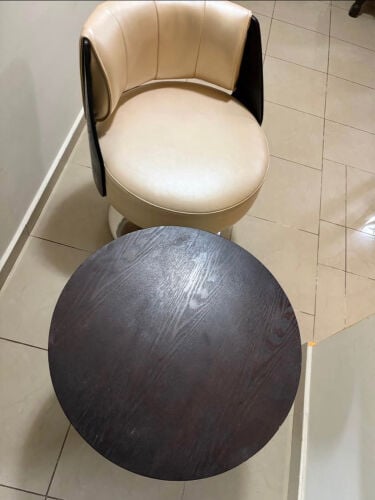coffee table and chair 