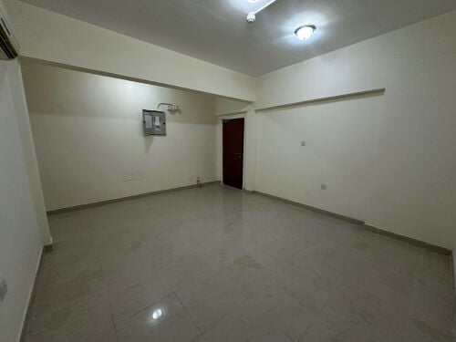 Spacious 3 BHK at doha al jaded 