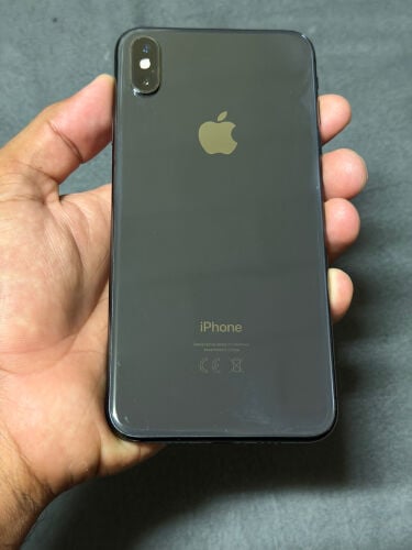 iPhone XS Max with cable 