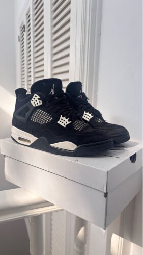 Jordan 4 