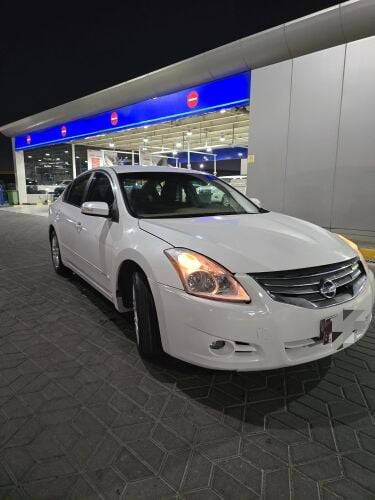 Nissan Altima 2012