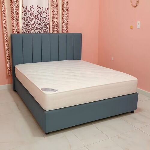 Bedroom sets furniture sell availab