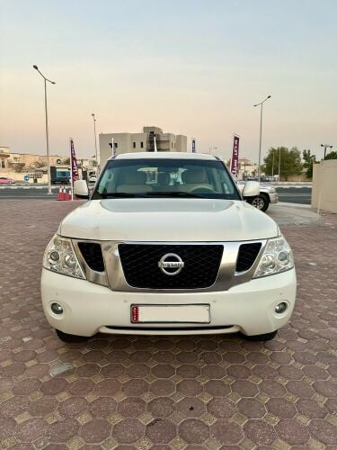 نيسان ايس اي وي٨ ٢٠١٣