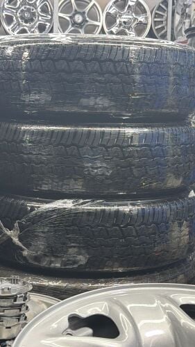245,75,17,DUNLOP Same New 2025 mode