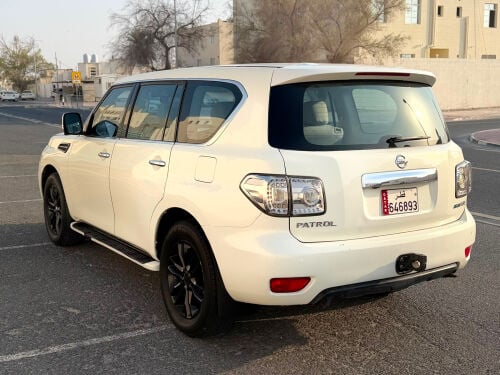 nissan patrol LE