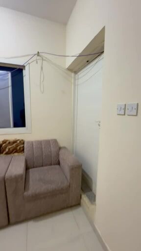 غرفة/صالة مفروشة نظيف2500عين خالد