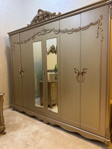 دولاب ملابس 