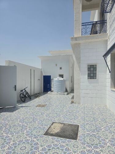 اجار فيلا جديده الريان مجلس خارج