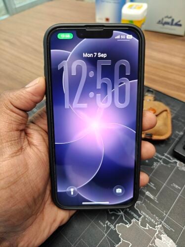 iPhone 17e almost new