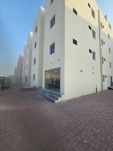 للايجار سكن عما ل في بركة العوامر