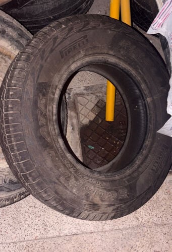  4 Pirelli 265/70R17 ATR scorpion 
