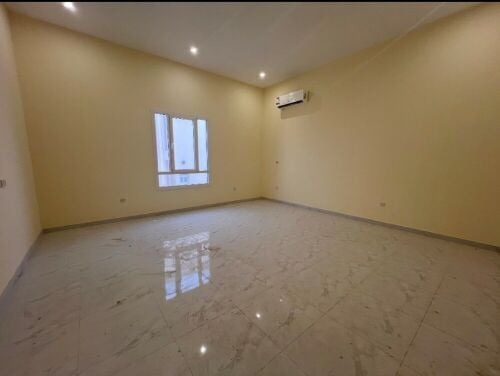 فلا سكنيه للإيجار في معيذر