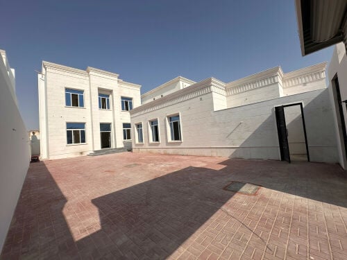 للايجار فيلل جديدة اسكان فقط