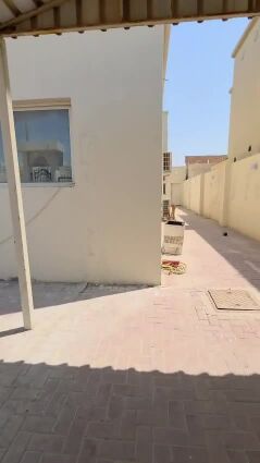 فيلا مستقله للايجار بجنوب الدحيل